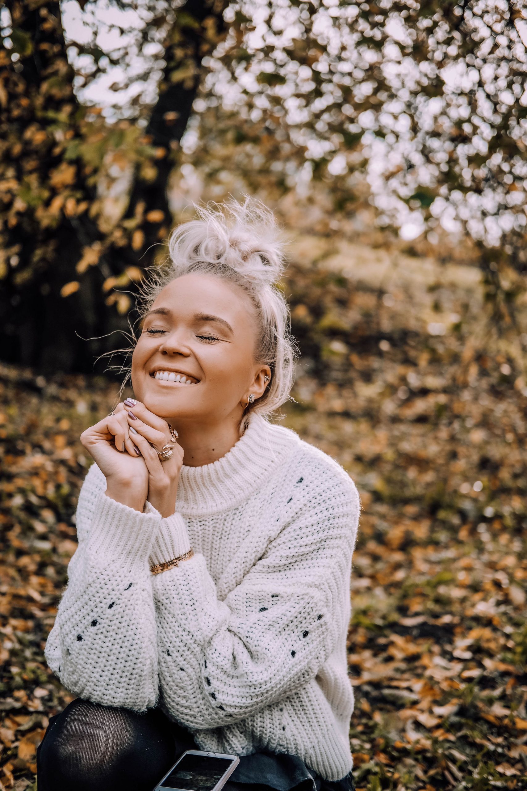 All we need is Love - Image 2