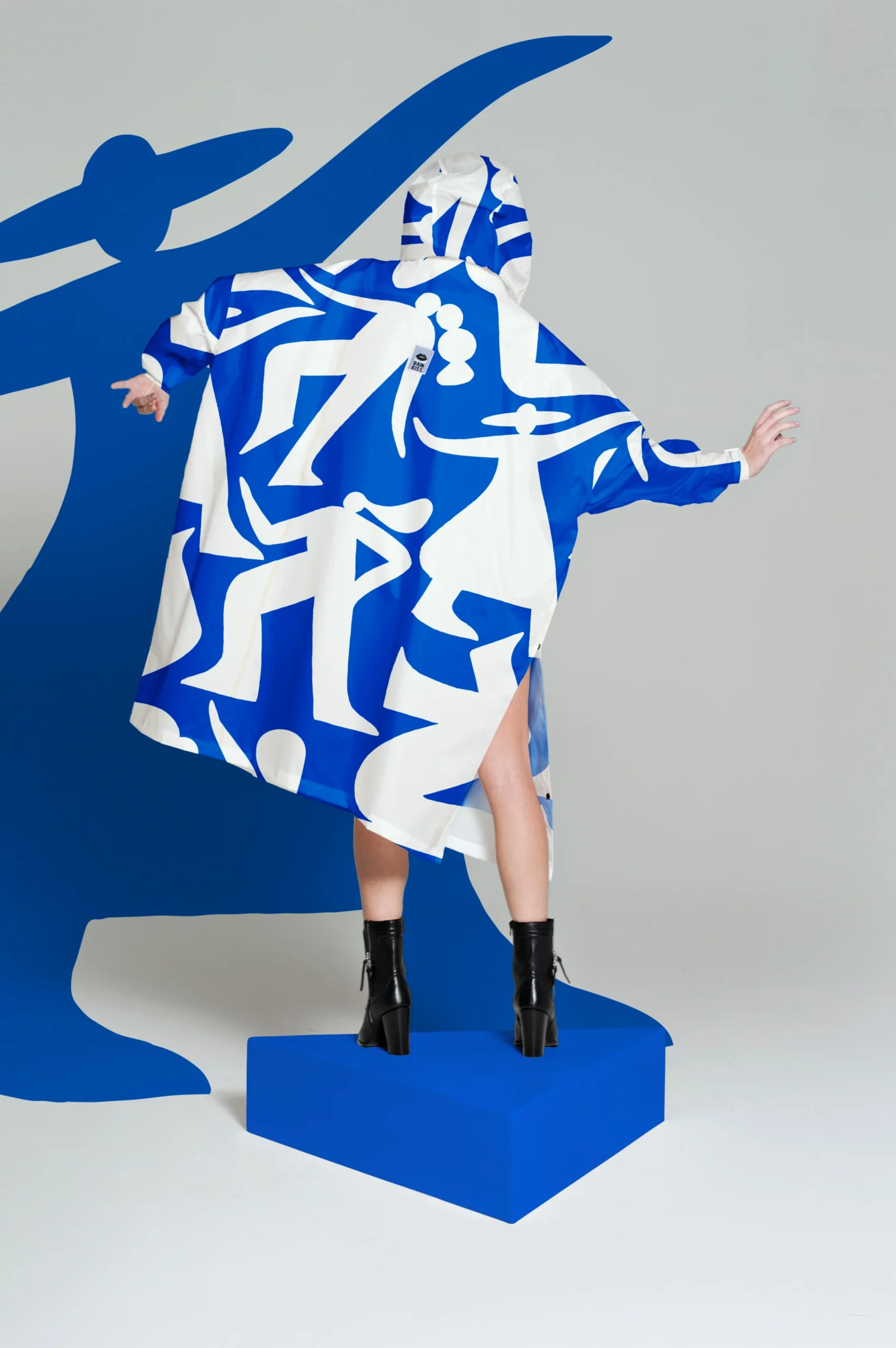 Timo - Blue - Image 2