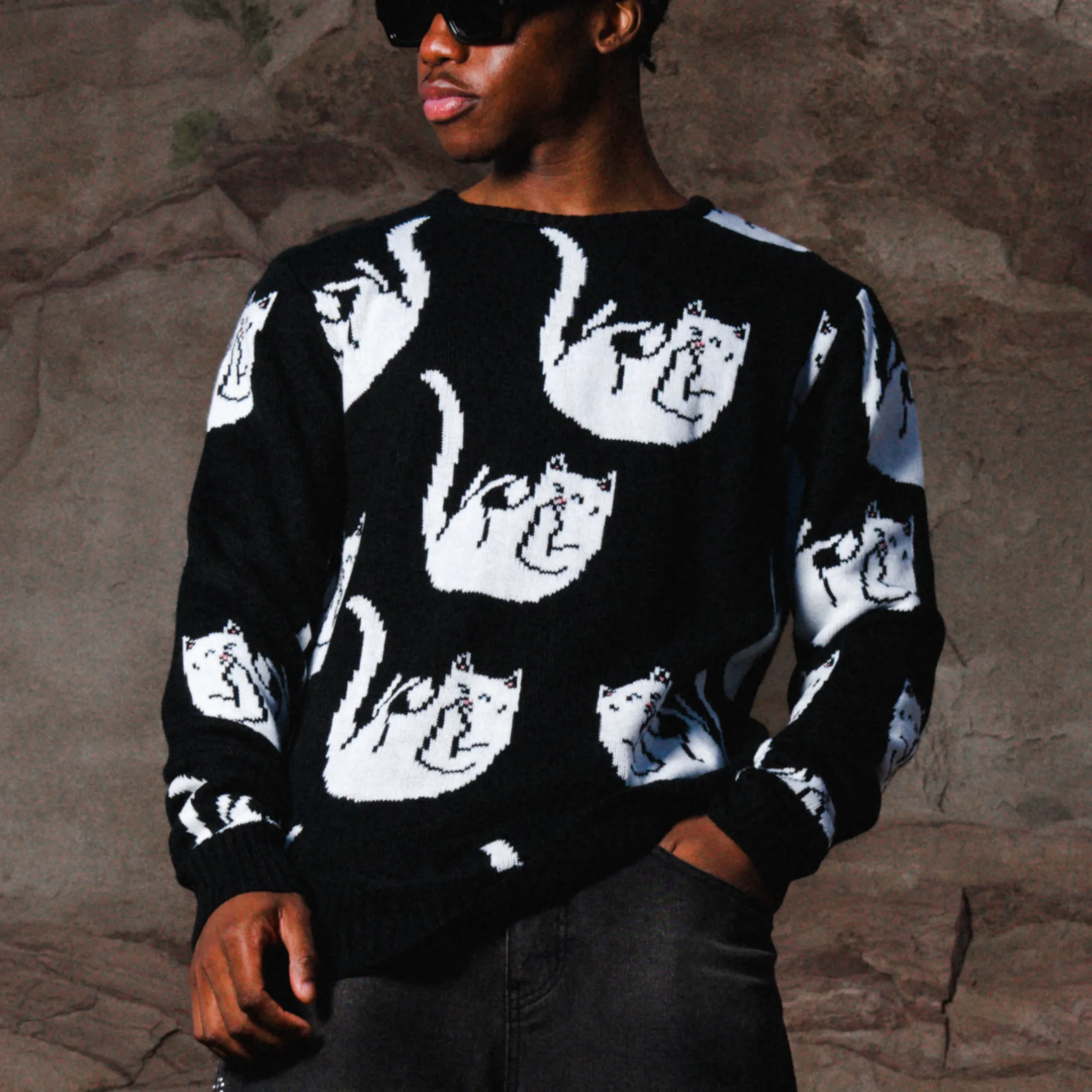 Falling for Nermal sweater - Black - Image 2