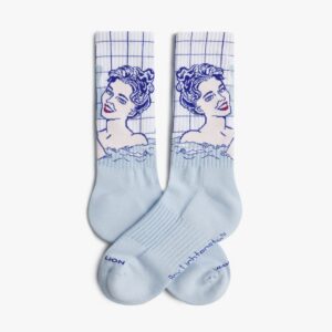 Roy Lichtenstein Girl with Hair Ribbon - Athletic socks in light blue, featuring a graphic woman bathing in bubbles and "Pour Light, Pour Often" text on the toes for a playful vibe. Gate21.ee