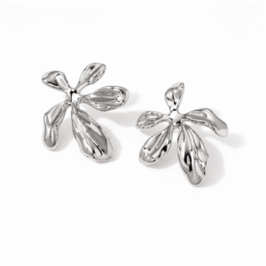 A pair of shiny, silver Nalani - BØLD Earrings (Copy) featuring five irregular abstract flower-shaped petals each, displayed on a plain white background. Gate21.ee