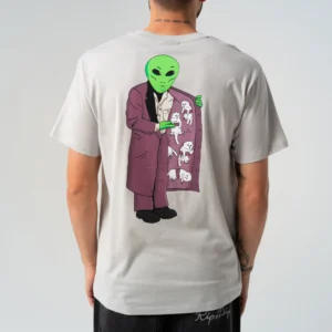 A person wears the For Sale Pocket Tee - Grey by RIPnDIP, featuring on the back an illustration of an alien in a suit revealing several white cartoon cats hidden inside their coat. Gate21.ee