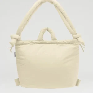 A chocolate-coloured, rectangular padded tote bag—specifically the Ona Soft Bag—with short handles and long, knotted shoulder straps, shown against a plain light grey background. Gate21.ee