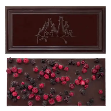 A rectangular chocolate bar, the Organic Moomin Chocolate Moomintroll – Dark Chocolate 70% with Lingonberries and Blueberries, is displayed. One side features a design of four cats inspired by the playful charm of Moomin characters, whilst the other side is generously topped with whole dried lingonberries and blueberries scattered unevenly across its dark chocolate surface. Gate21.ee